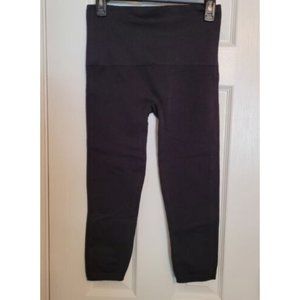 Spanx Leggings Cropped  Black Look at Me Now Size XL